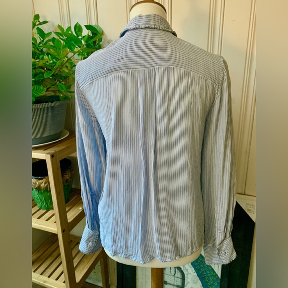 J CREW REMOVABLE TIE CREPE DE CHINE STRIPED SHIRT SIZE SMALL - Picture 7 of 7